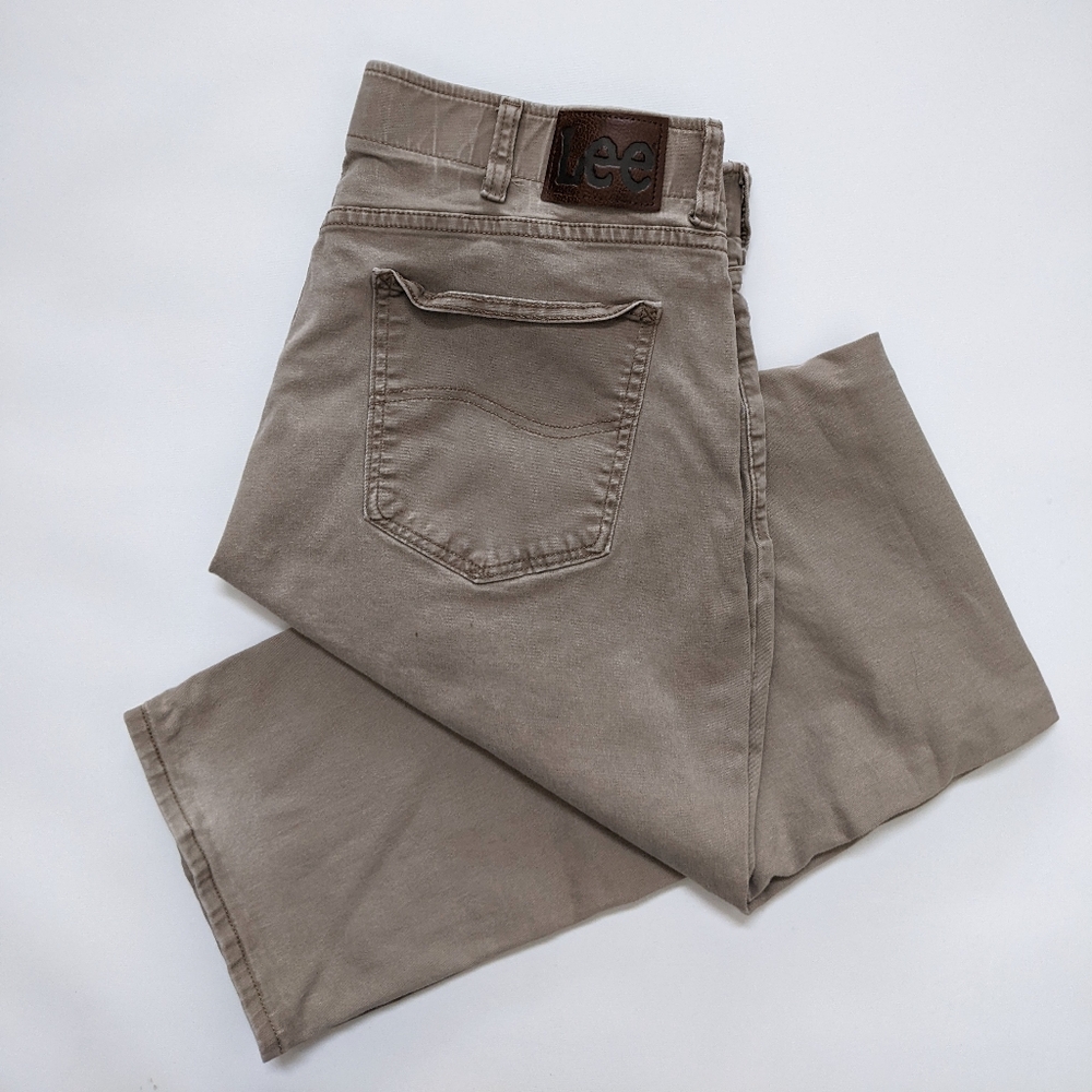 Lee straight fit tapered leg pants, men's 38 x 34